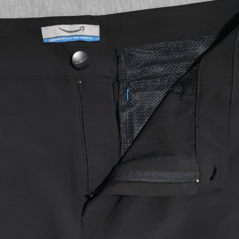 Amazon Luly Yang Delivery Cargo Shorts Mens XL (40) Stretch Black Blue Logo NWOT - Picture 7 of 15